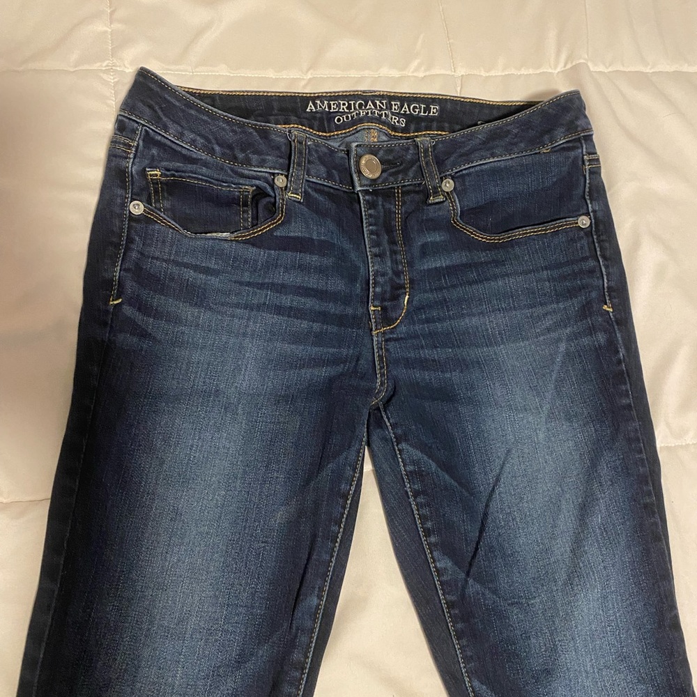 American eagle jeans. American eagle dark wash jeans. Dark skinny jeans low rise